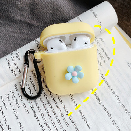 Pastel Daisy Flower AirPod Case