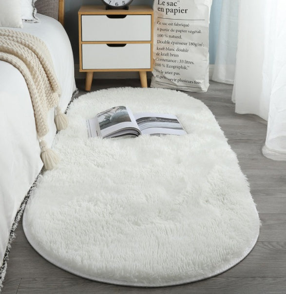 Fluffy Oval Polyester Bedside Rugs - Machine Washable Rug in 9 Bright Colors