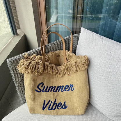 Fashionable Travel Tote Bag - Perfect for Beach Trips