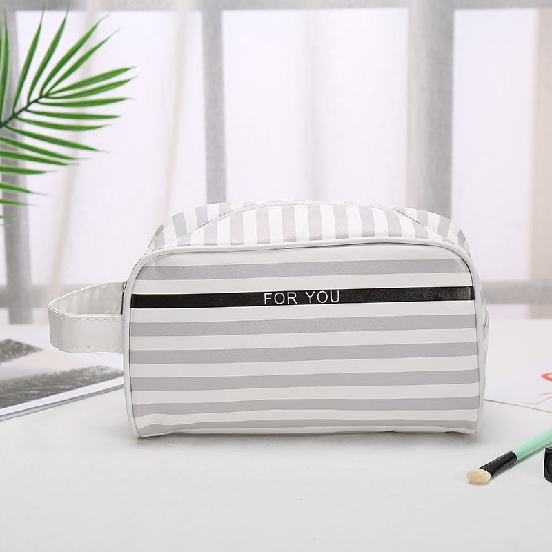 Striped & Arrow Print Portable Zipper Wash Bag for Women