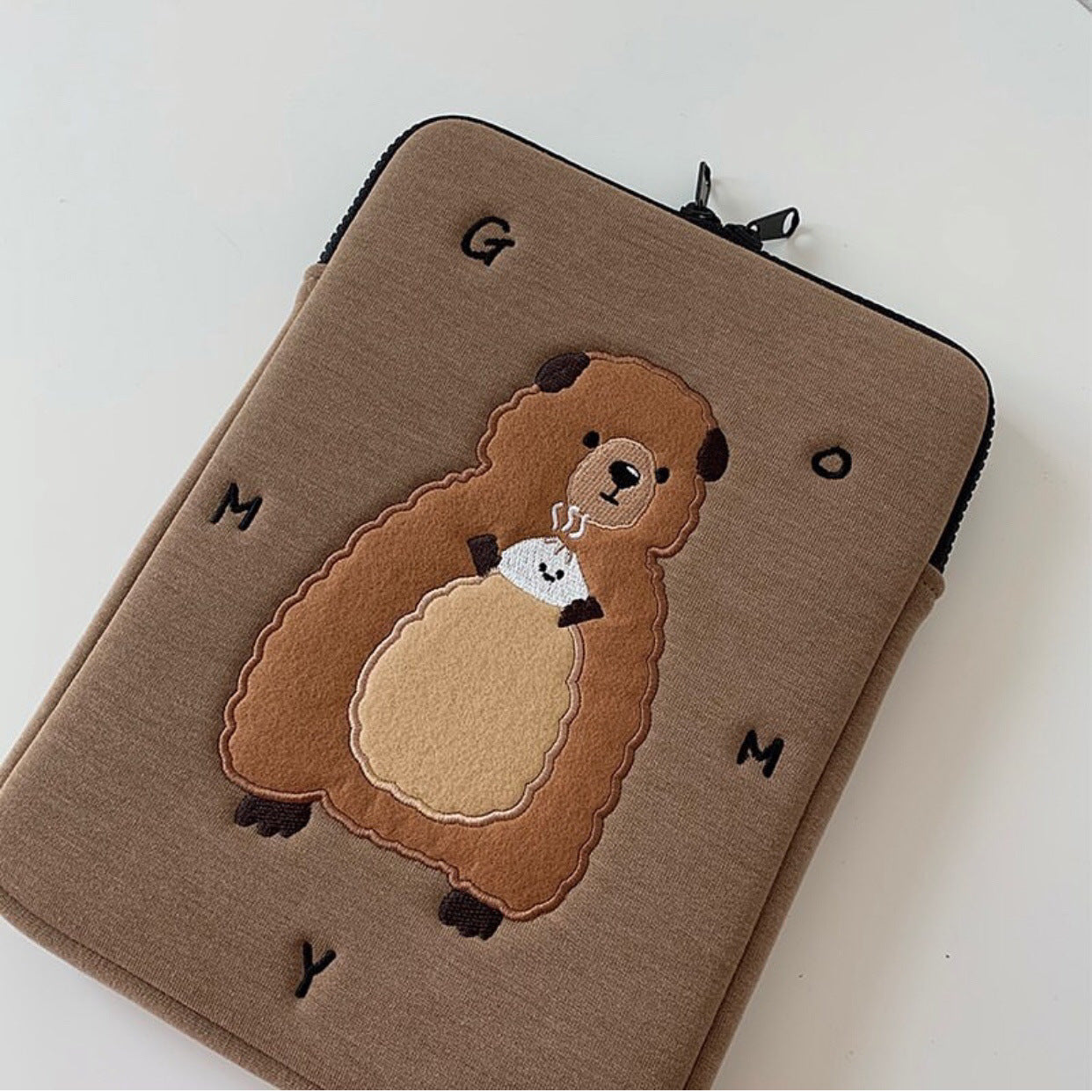 Adorable Bear-Themed Laptop Sleeve for 11-15.6 Inch Devices