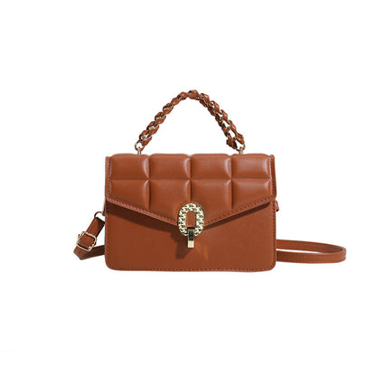 Quilted Chain Shoulder Bags for Women with Bold Buckle Design