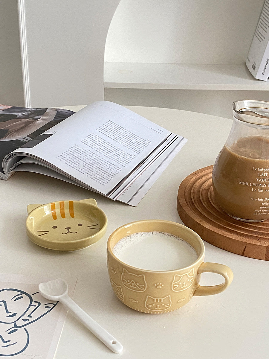 Vintage Ceramic Cat Mugs with Lid and Adorable Cat Face Design