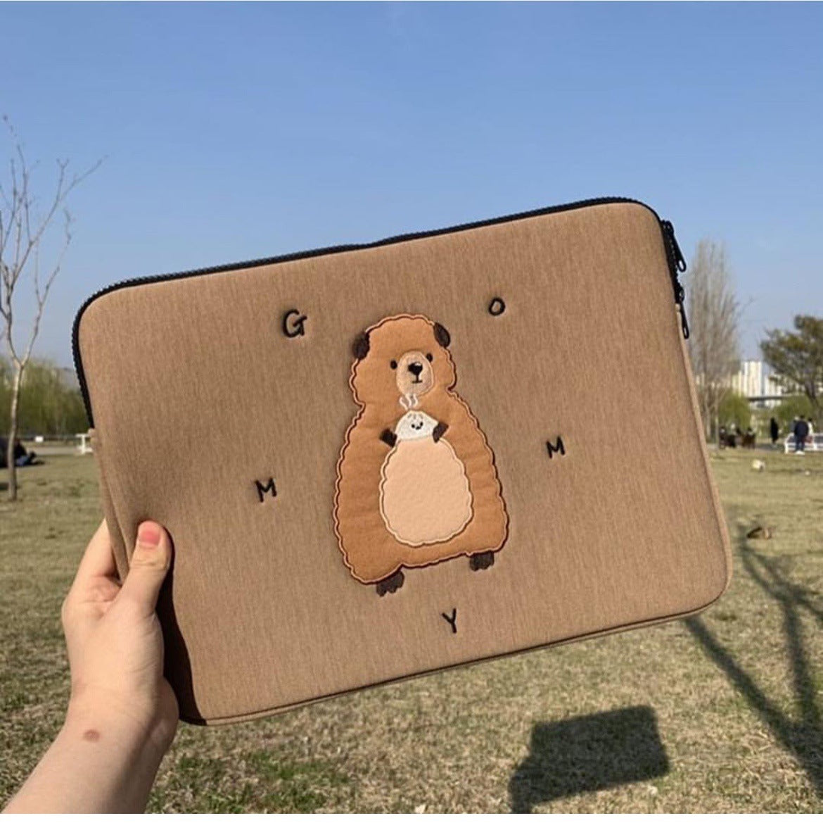 Adorable Bear-Themed Laptop Sleeve for 11-15.6 Inch Devices